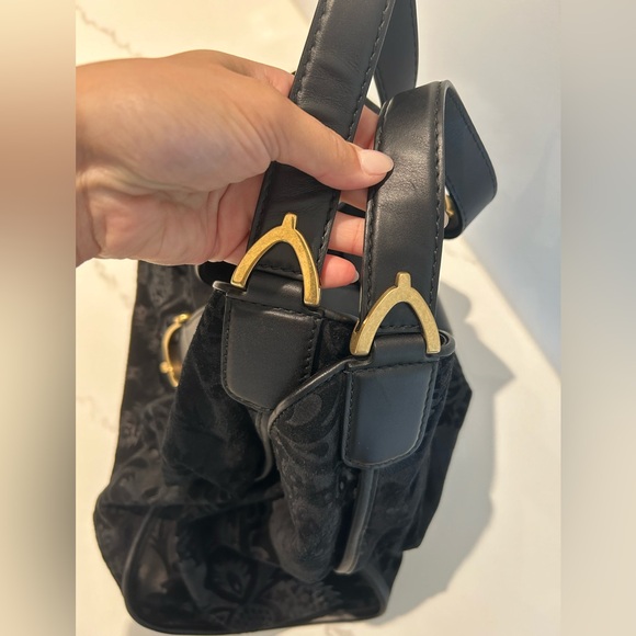 GUCCI Suede Stirrup Bag Authentic - Picture 5 of 10